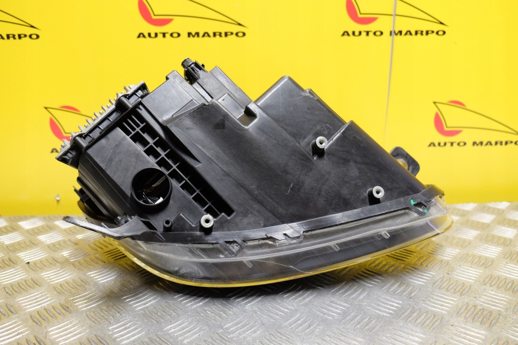 Maserati ghibli m157 рестайлінг  2017- фара фара full led l європа Зі Шроту