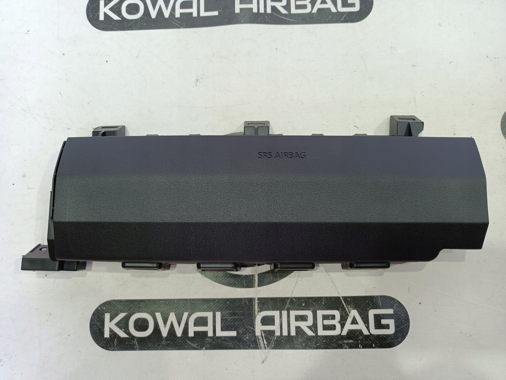 фото №1, Mazda 3 подушка безопасности заглушка крышка подушки безопасности коленной оригинал nowa