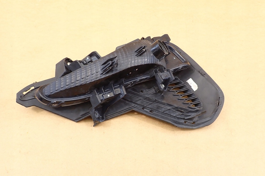 фото №14, Kia ev9 24- решётка заглушка передняя бампера правая 86598d5500 rh оригинальный номер