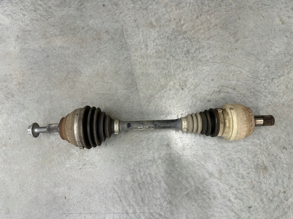 Купити Привідний вал привідна 3q0407271ba оригінал audi vw