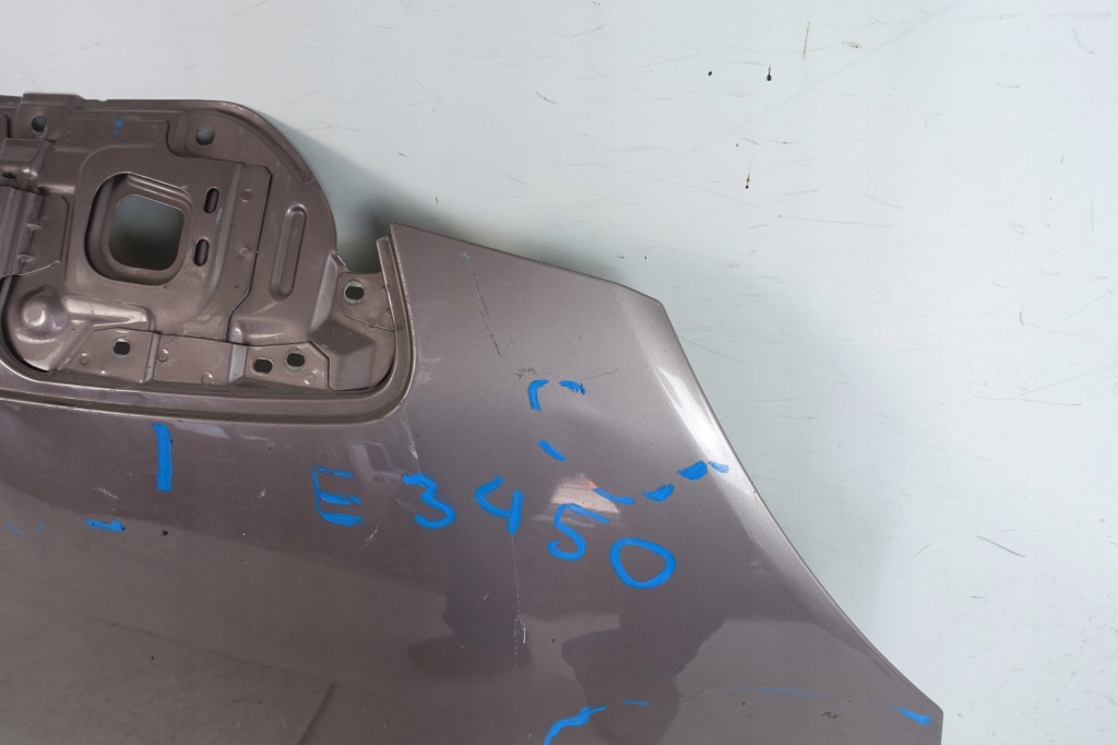 Капот кришка двигуна lancia ypsilon 04-10 Київ