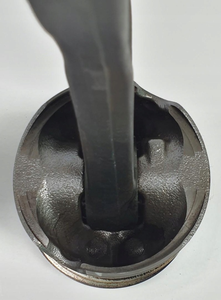 Поршень + шатун jeep grand cherokee 3 wh 3.0 crd 8340e Киев