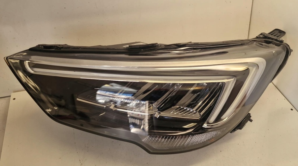 Купить Opel crossland full led левый 39153538