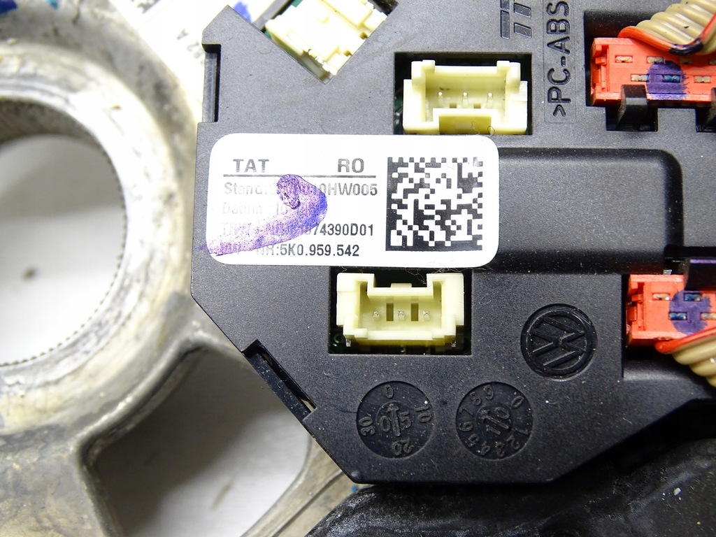 фото №12, Воздуховод кожа простроченная срезанная мультифункция vw scirocco iii 1k8419091t