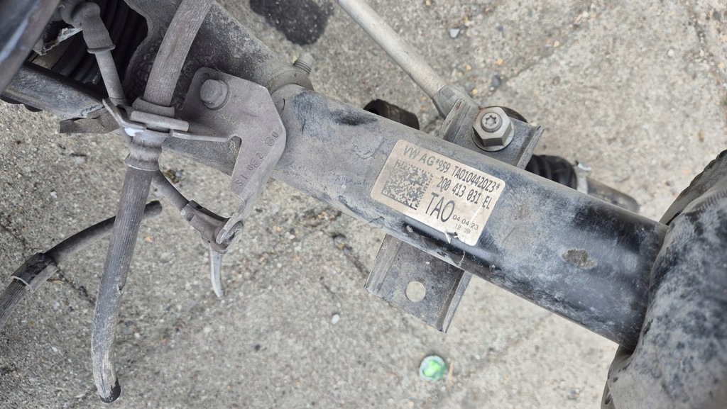 фото №4, Амортизационная стойка поворотный кулак правая vw taigo 2q0413031el 2q0407256ad