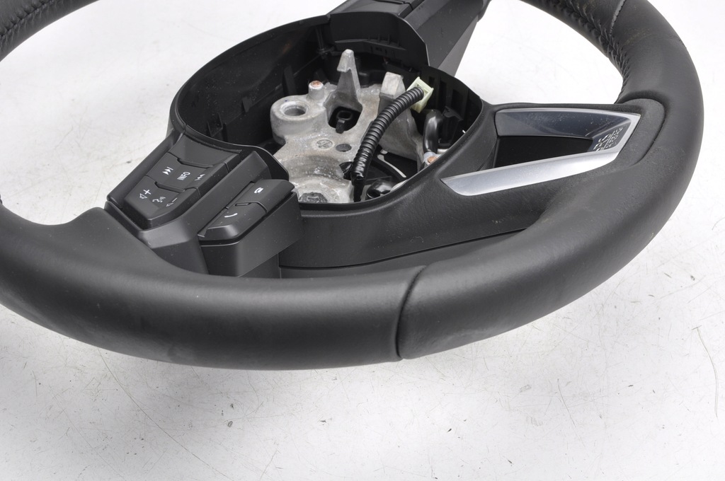 фото №9, Mazda 2 dl dj повітропровід шкіряний багатофункціональний