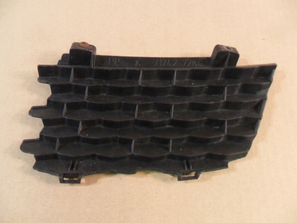 фото №6, Решётка бампера перед suzuki swift 71742-72k0