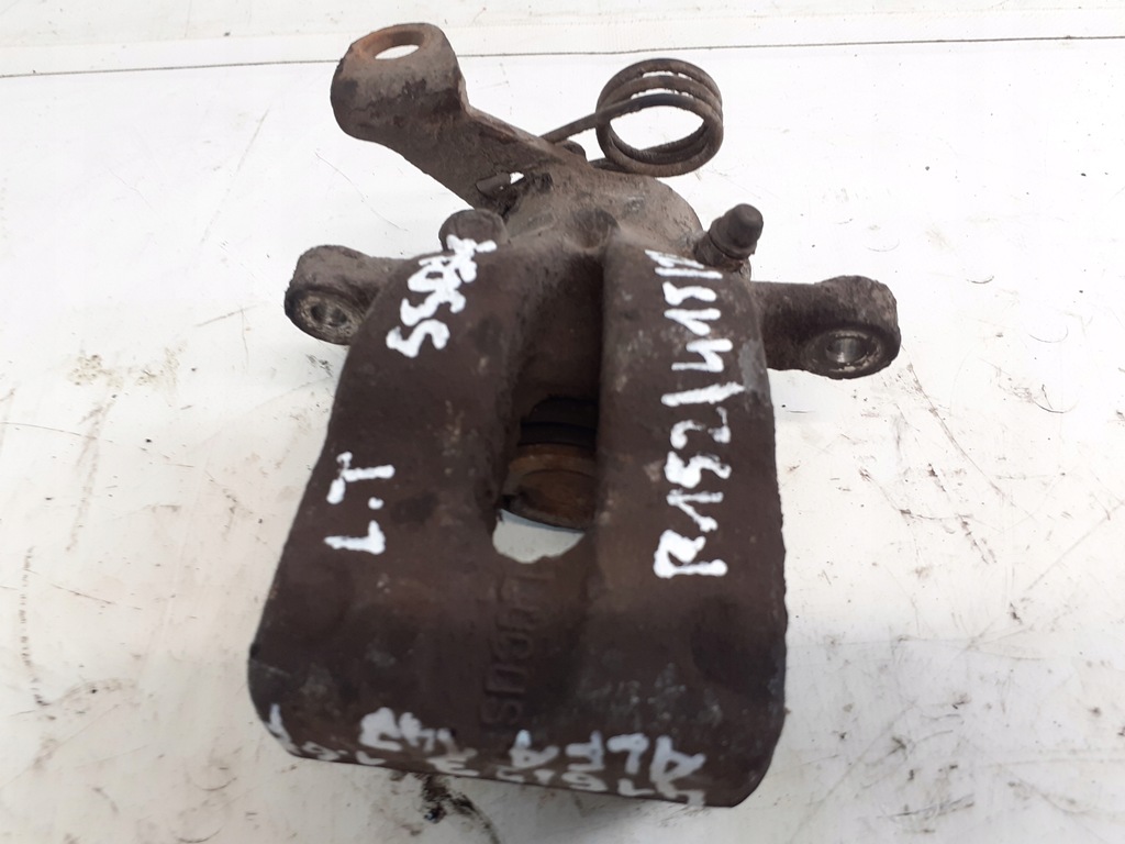 фото №1, Alfa romeo 147 1,6 b супорт гальмівний лівий задня