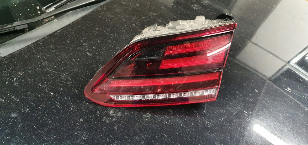 фото №1, Vw arteon лампа задняя правая w крышка 3g8945308b