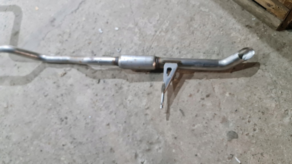 фото №3, Toyota proace city 1,5 гасник середній труба вихлоп berlingo partner