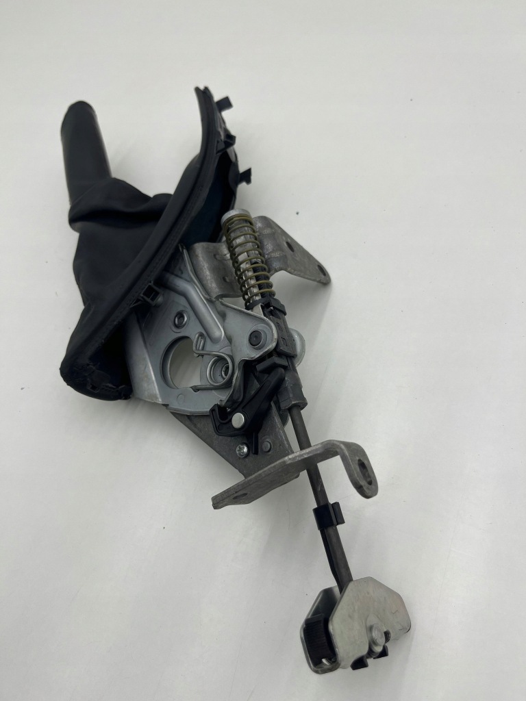 фото №7, Bmw 4 f36 gran coupe 2016 захист важіль гальма ручного 7846806