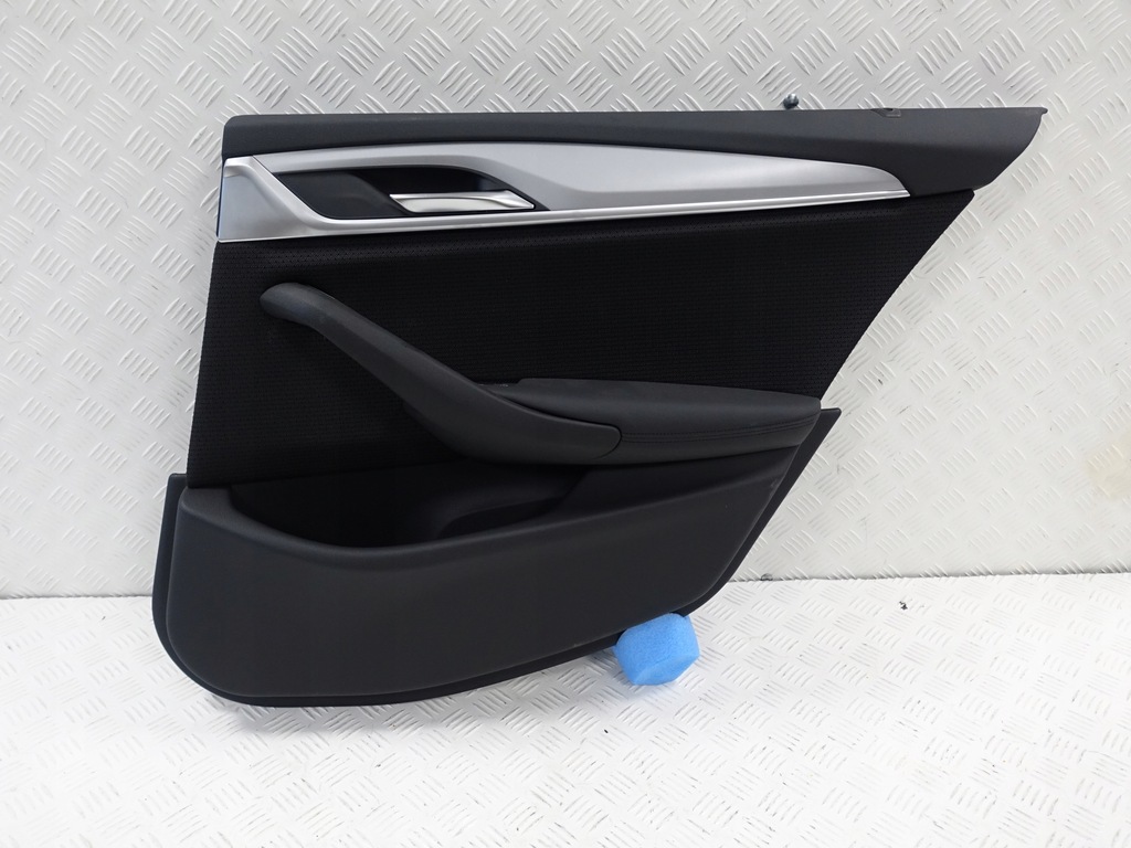 фото №1, Bmw 5 g31 g30 & lci оббивка права задня