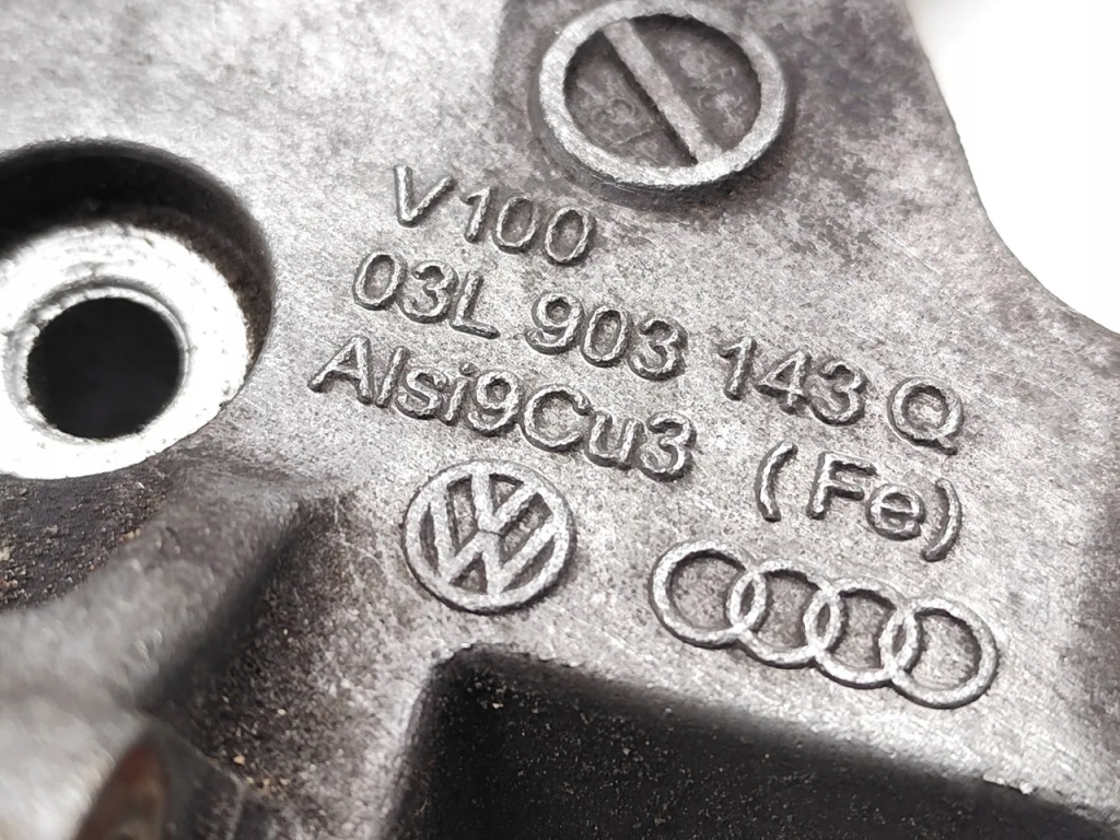 Skoda octavia кронштейн генератора 2.0 tdi 16v дизель 103kw 140 hp 2013 Зі Шроту