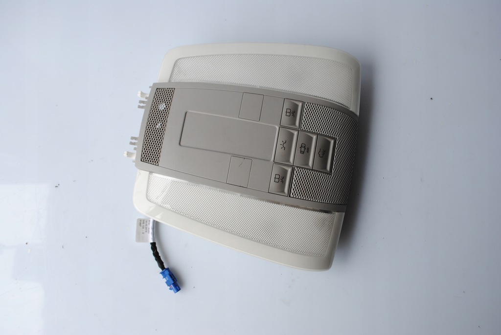 фото №1, Лампа потолочный a2048202001 mercedes w204 lift