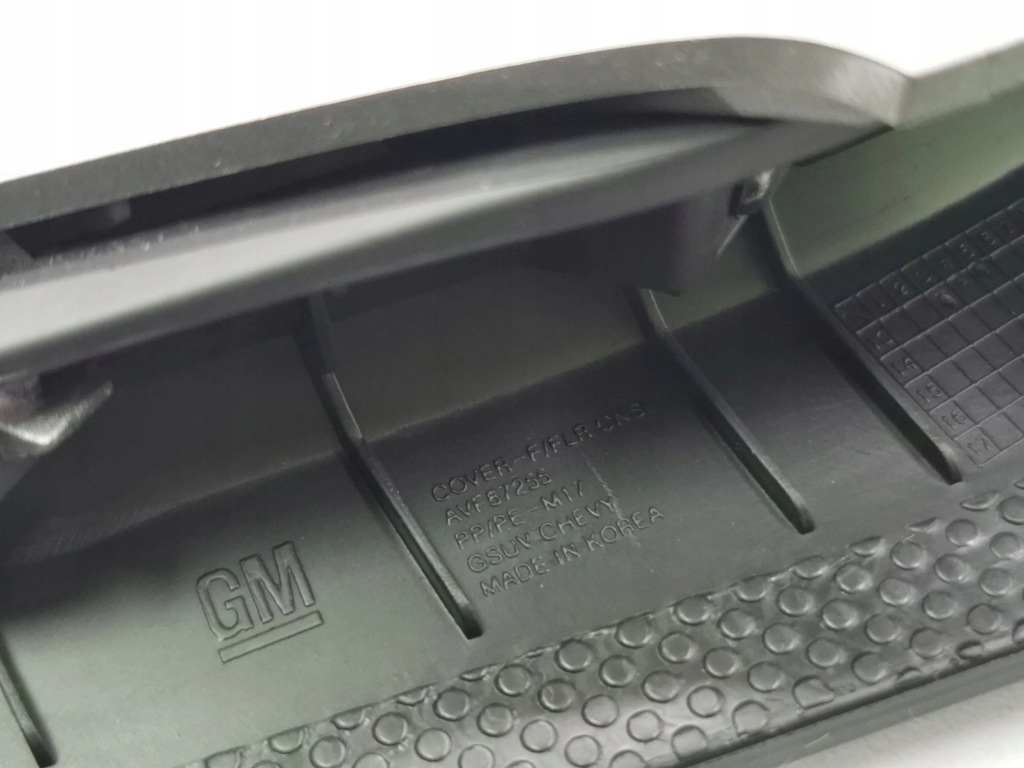 Купити Chevrolet trax 2013 рамка важіль перемикання передач  avf67255