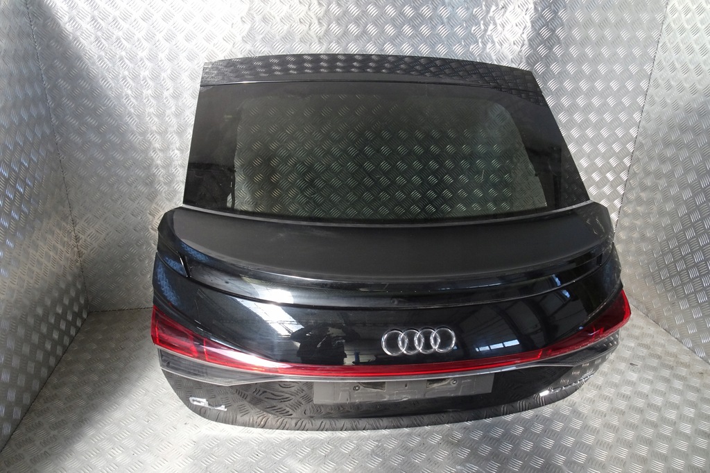 фото №6, Audi q4 e-tron - кришка багажника задня комплектна