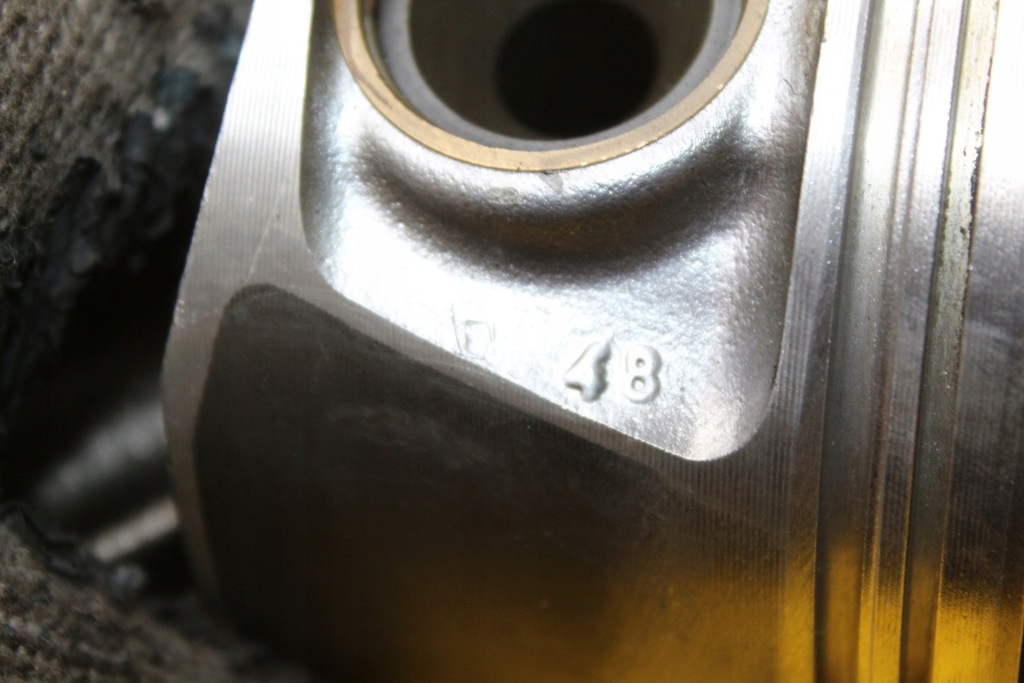 фото №9, Поршень шатун a6 c6 a4 b8 q5 a5 2.0 tdi cag 038j