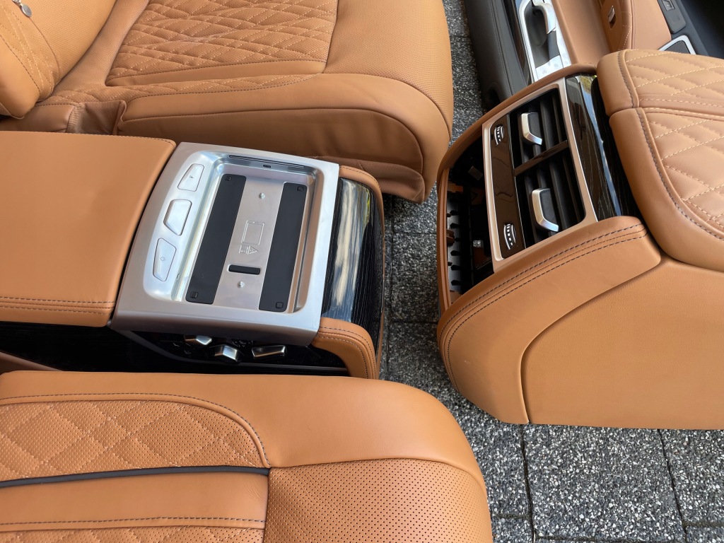 фото №11, Bmw g12 сидіння заднє сидіння оббивка nappa sanddle cognac монітори масаж full
