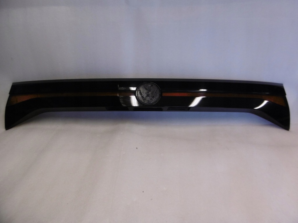 фото №1, Vw t-cross 2gm - накладка крышки задний