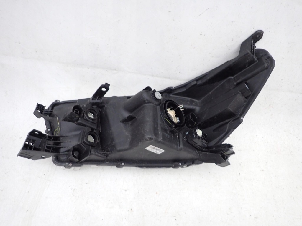 фото №10, Toyota hilux viii 15- лампа права перед