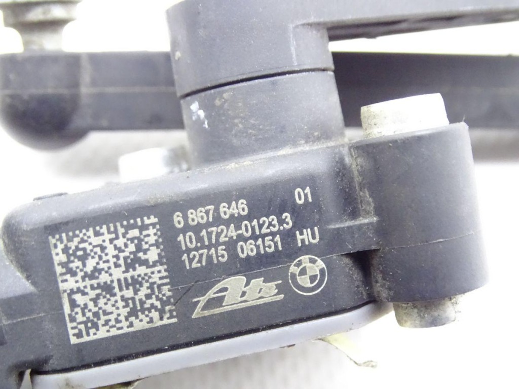 Bmw x1 f48 15-22 датчик вирівнювання світла задній оригінал 6867646 в Україні