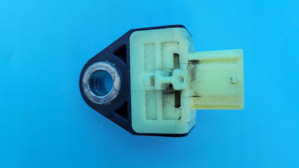 фото №11, Toyota rav4 v 19r 2.0 vvti датчик удара подушка безопасности 89173-11010