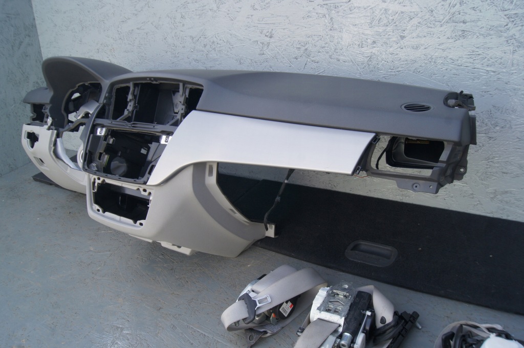 фото №7, Mercedes w166 ml350 подушка безпеки подушки безпеки панель приладів ремені