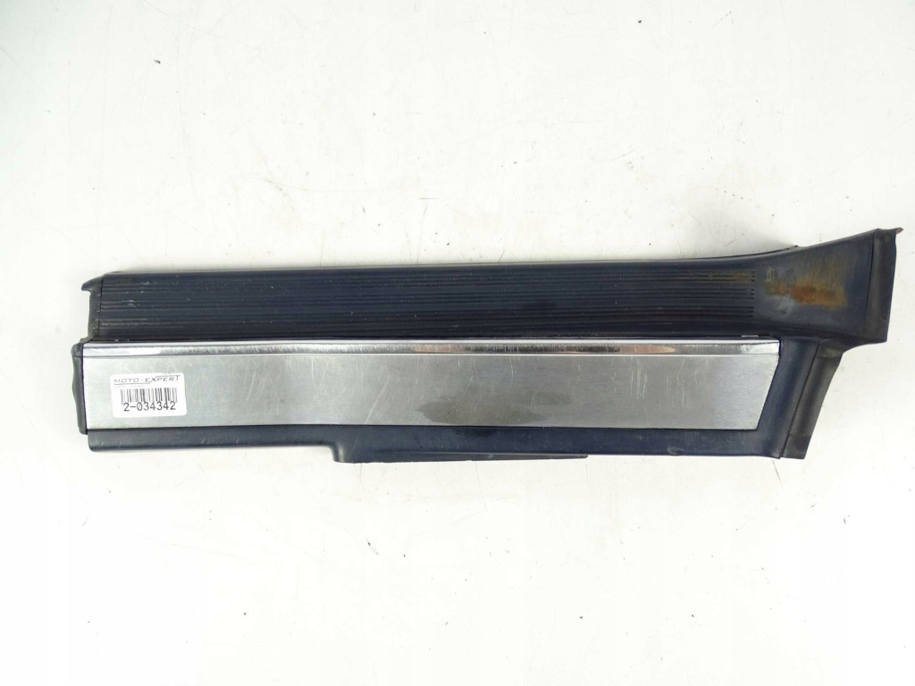 Купить Mercedes s klasa w140 накладка порог задний  правый a1406800435