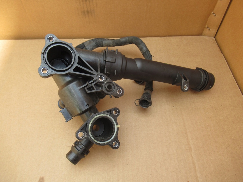 фото №8, Bmw g30 g05 g01 g11 g20 термостат корпус 8596429