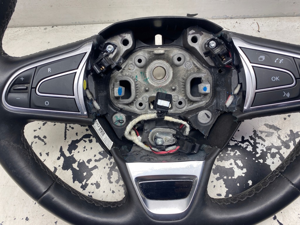 фото №8, Renault megane iv воздуховод кожа мультифункция 484003952r