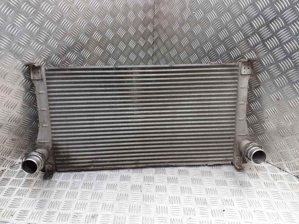 фото №1, Інтеркулер toyota auris 2.0 d4d