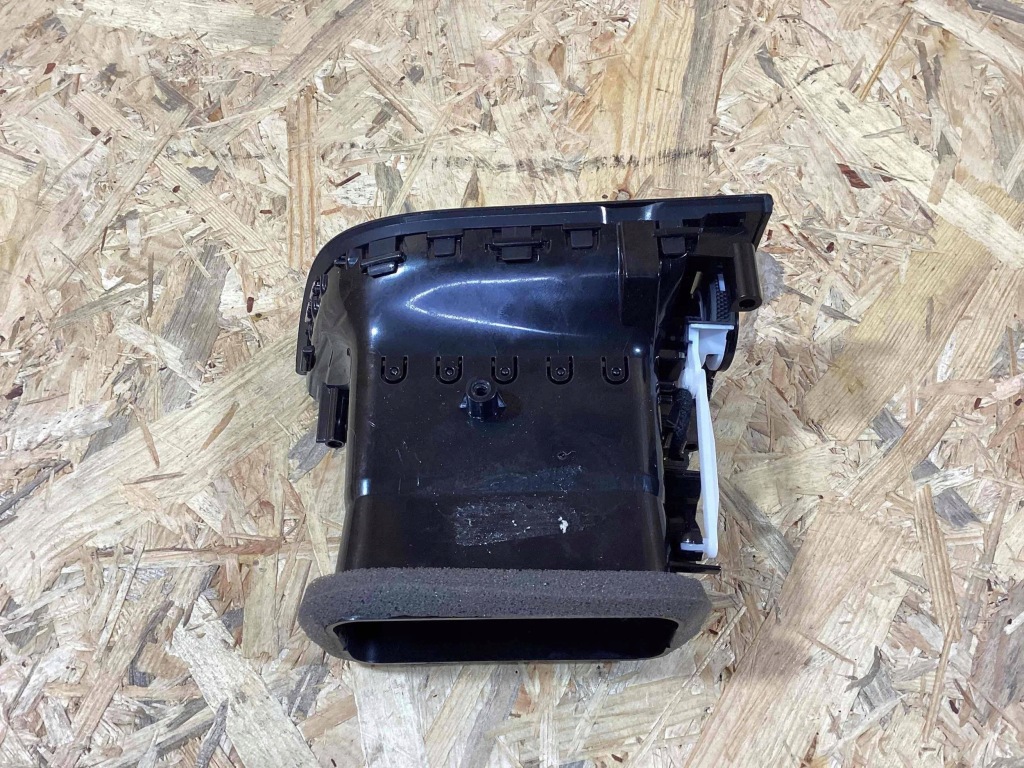 Канал обдув porsche macan 95b 95b819702j в Україні