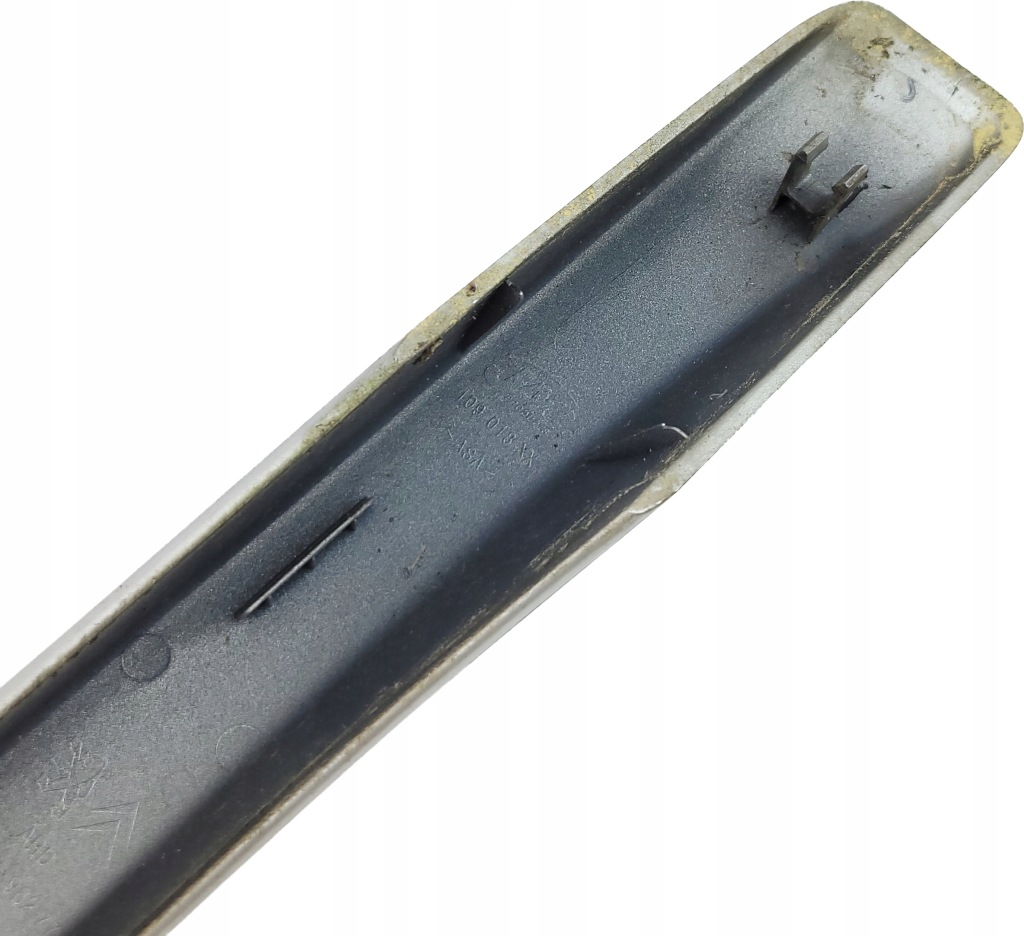 Citroen c5 3 x7 рестайлинг  накладка заглушка рейлинг задняя задняя правая 9683596277 Киев