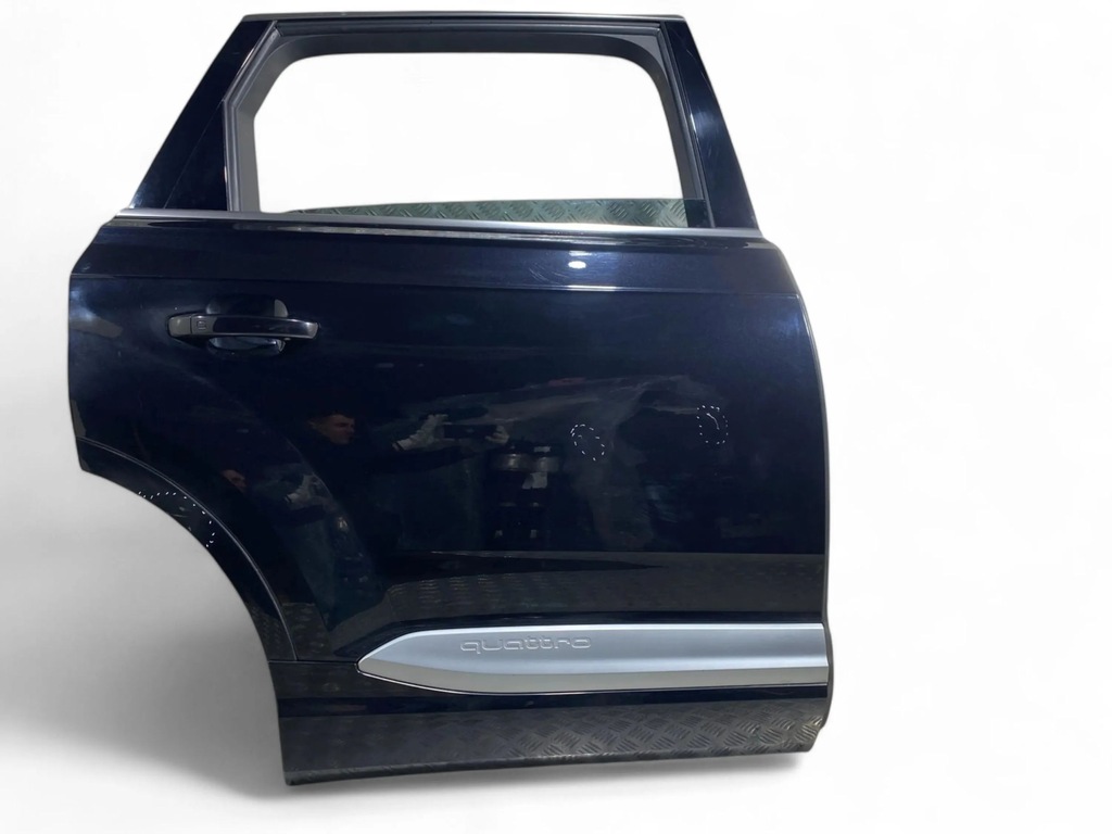 фото №6, Audi q7 4m 2017 правая сторона дверь задние