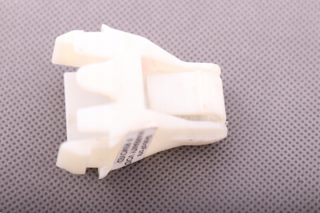 Bmw e81 e84 e87 e92 f10 крепление кронштейн сиденье задний  7157536 Цена