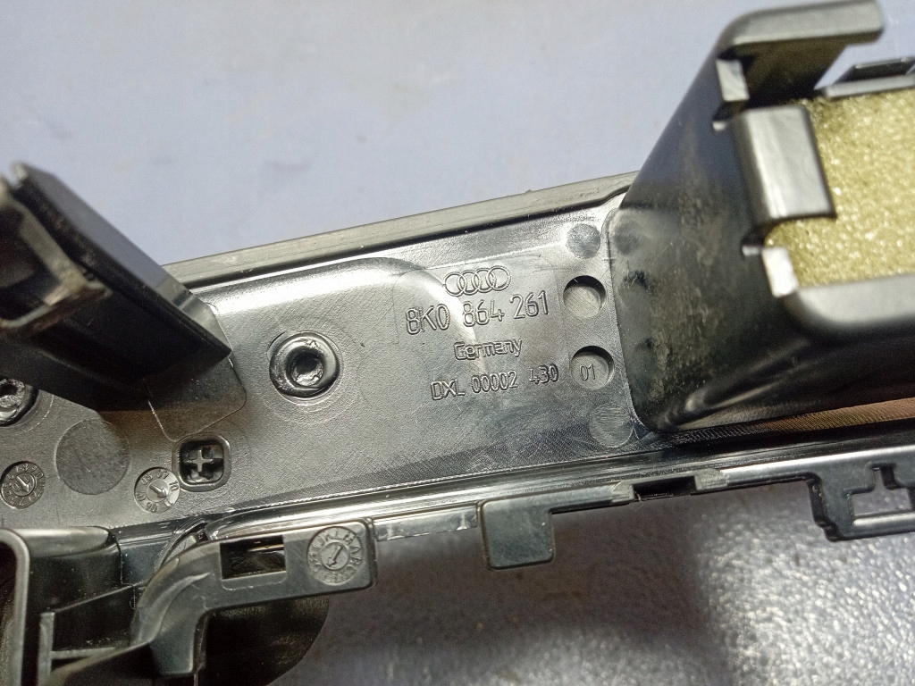 фото №6, Audi q5 8r защита средняя рамка выборщик переключения передач 8k0864261