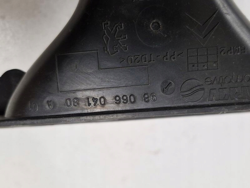 фото №10, Citroen c4 picasso ii peugeot 308 t9 шланг труба повітрозабірник повітря