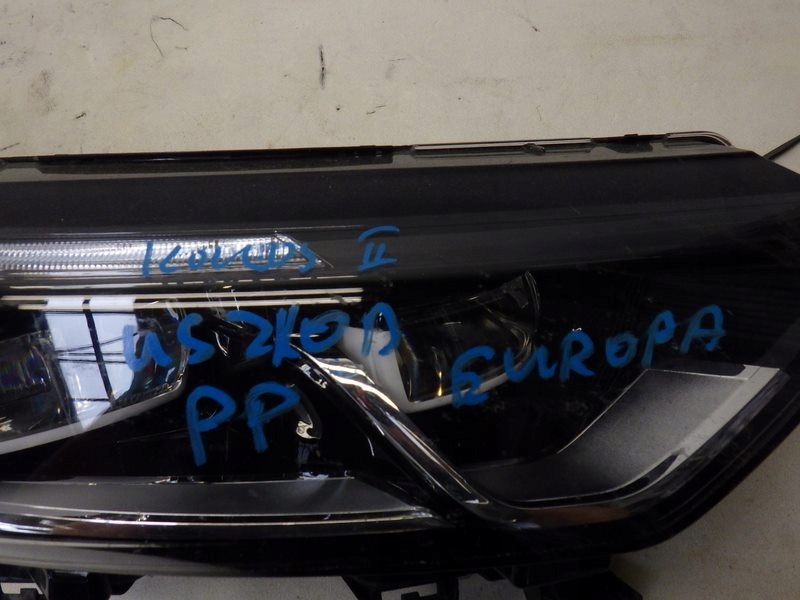 фото №2, Лампа правая передняя перед led pure vision europa koleos ii