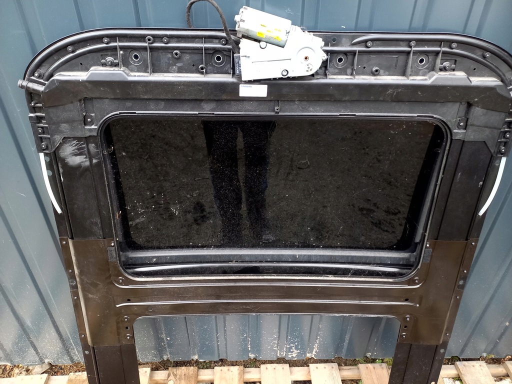 фото №4, Audi a6 c6 avant люк 4f9877043s