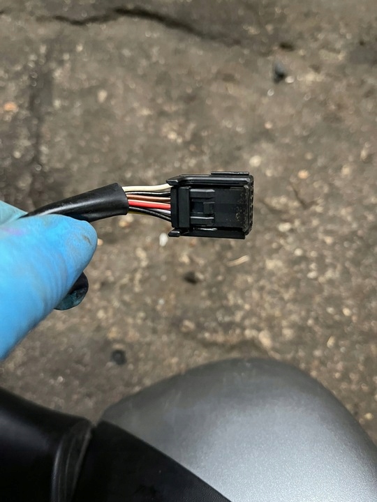 фото №8, 53 renault clio iv дзеркало праве 11 pin