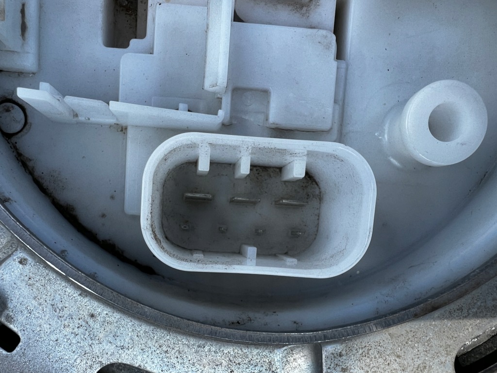 Бак топлива bak насос bmw m5 f90 m8 f91 f92 Цена