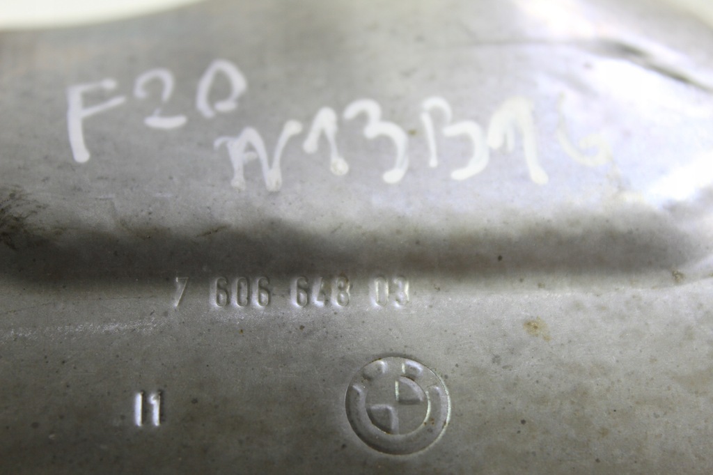 фото №9, Bmw оригинальный номер 7606648 защита тепловая