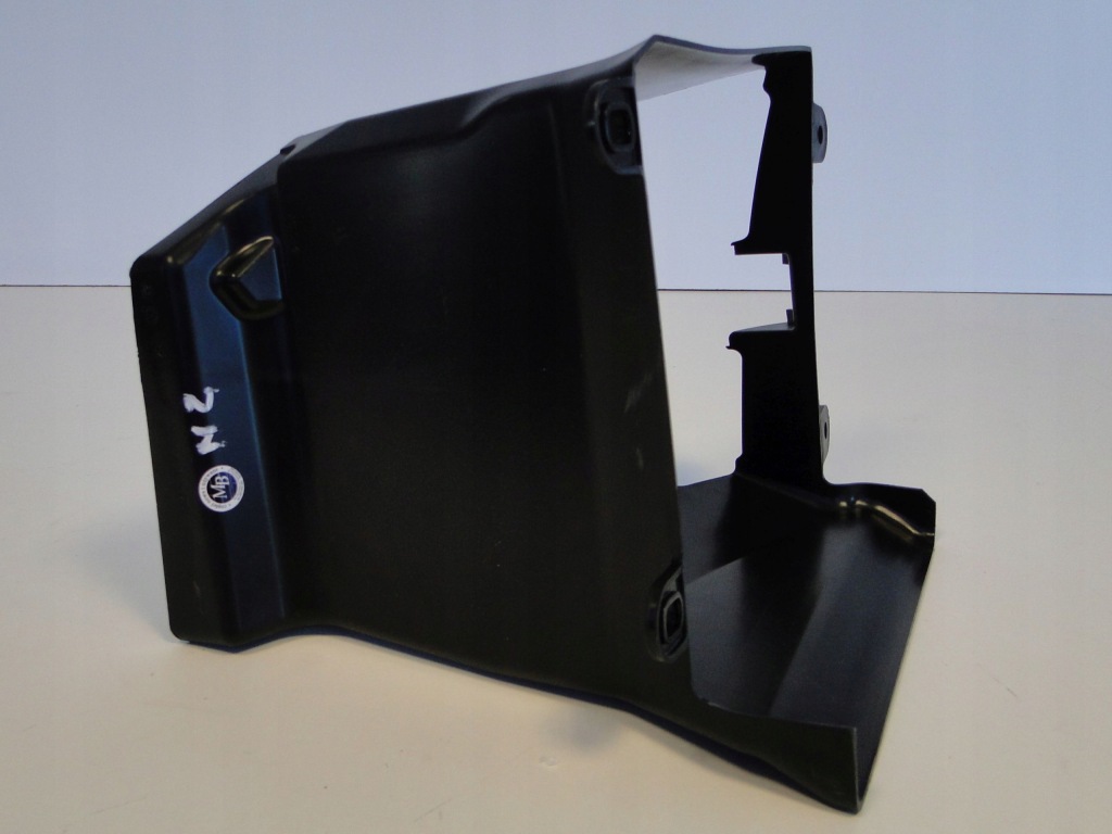 Mercedes впуск левый воздуховод воздуха радиатор подкрылок 63 amg g w463 463 Цена