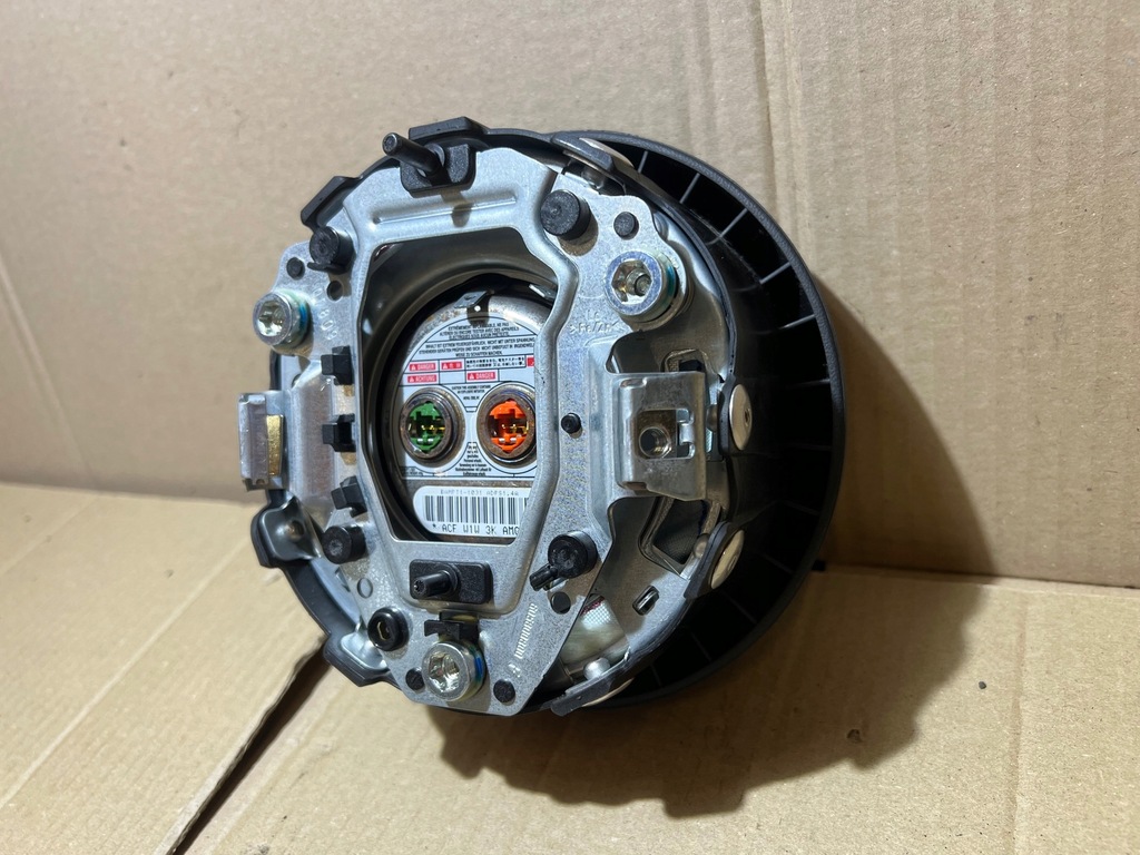 фото №8, Audi tt 8j s3 rs3 a3 8p подушка повітряна подушка безпеки водія soul 8j0880201j