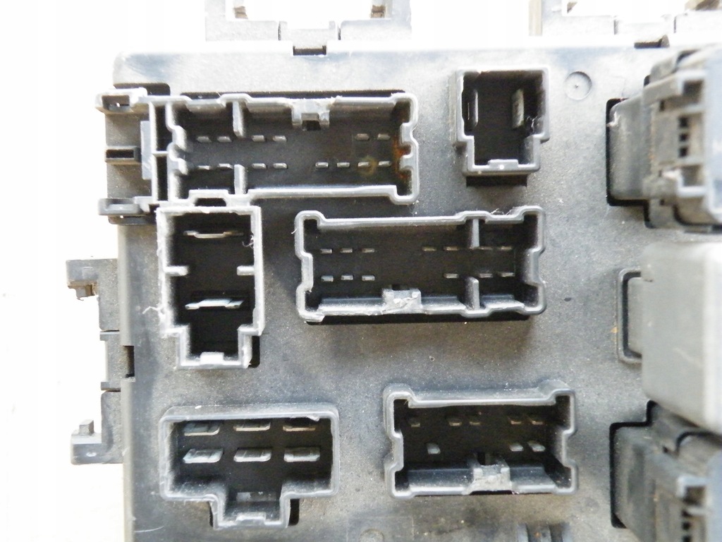 фото №9, Nissan primera p11 2.0 16v корпус коробка предохранителей