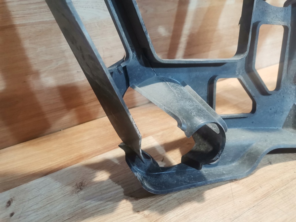 фото №9, Направляющая бампера левый задняя 9686699680 peugeot 508 1 i sedan 10-14