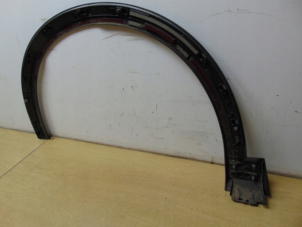 фото №11, Молдинг накладка крыла правый перед audi e-tron 4ke 4ke853713