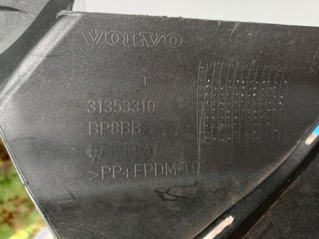 фото №16, Volvo v40 cross country 2012- бампер перед передний 31353310 ÷