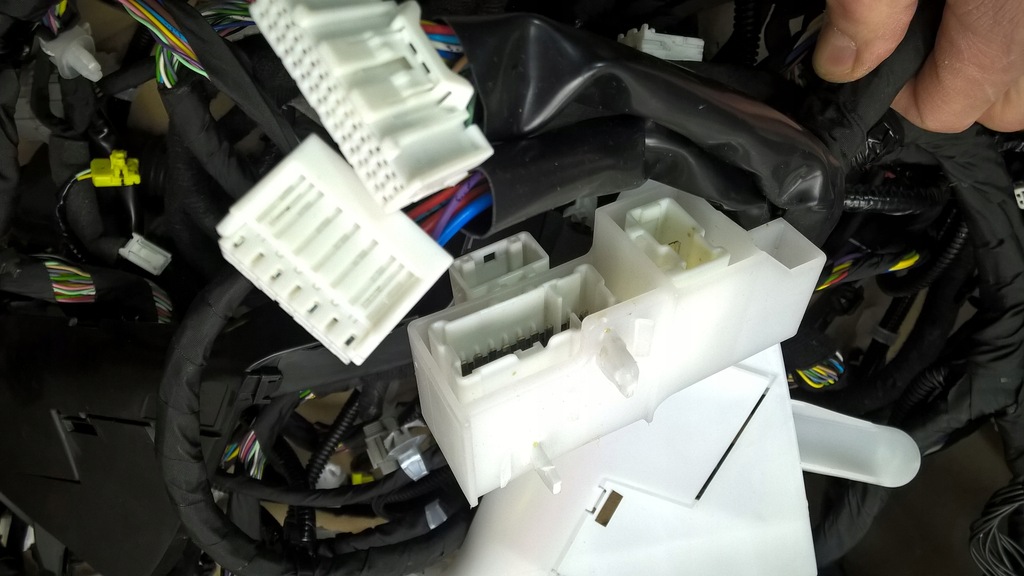 фото №11, Nissan leaf ii ze1 2017-2025 электропроводка жгут салона оригинальный номер 24014-5sa7b nowa