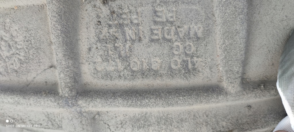 фото №8, Подкрылок правый задняя audi q7 4l 4l0810172 тканевый